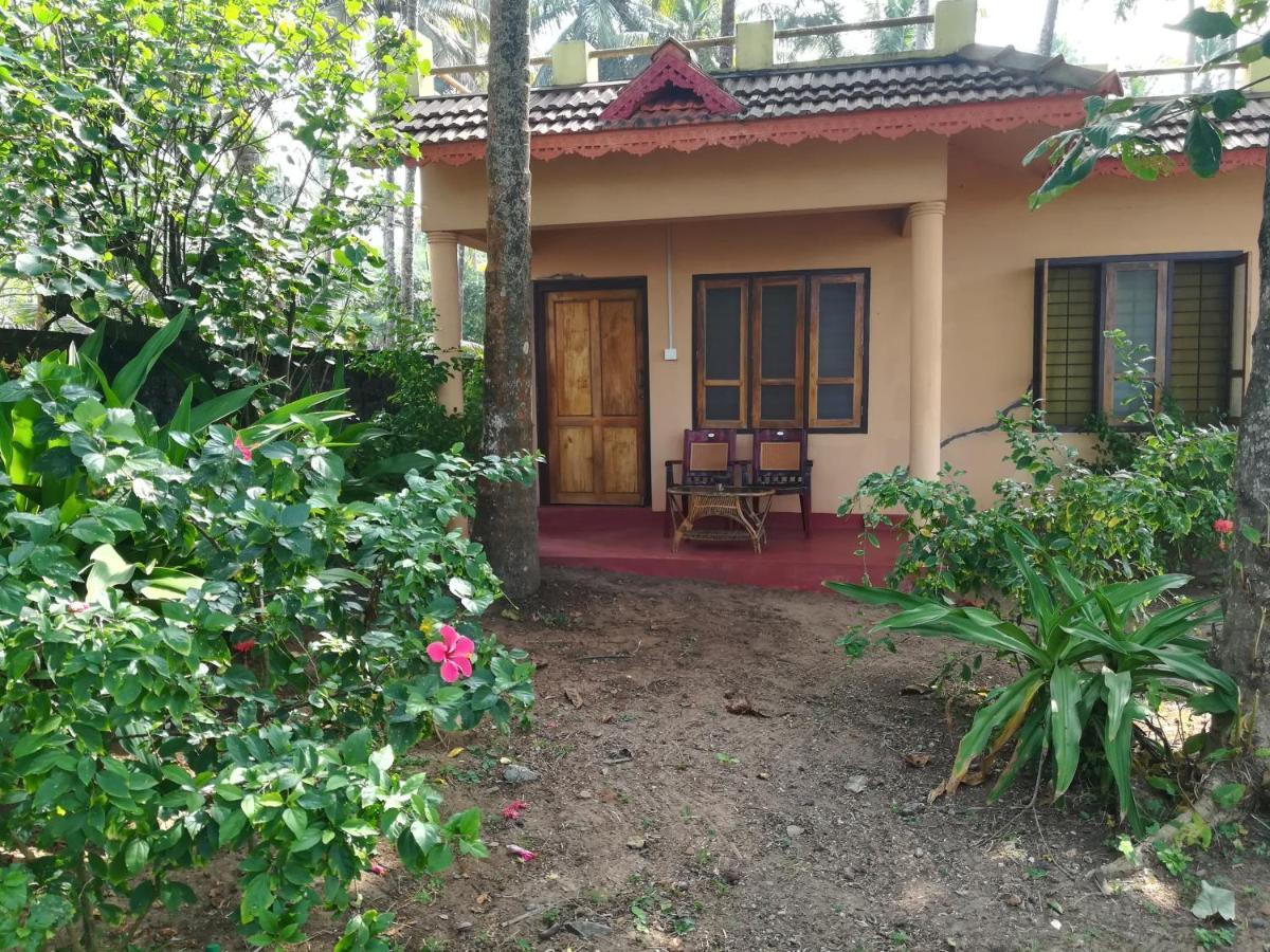 Sukriti Beach Resort 瓦尔卡拉 外观 照片