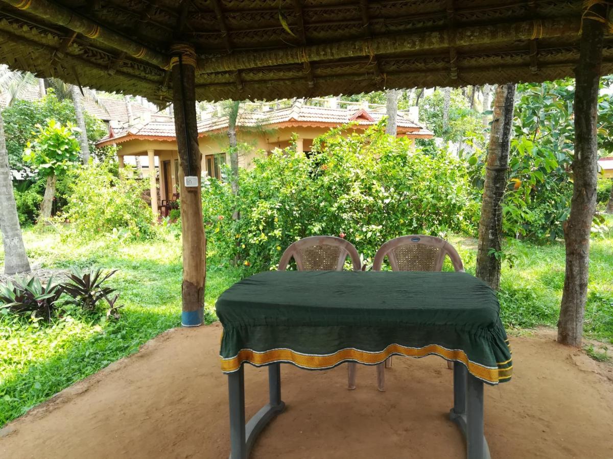 Sukriti Beach Resort 瓦尔卡拉 外观 照片